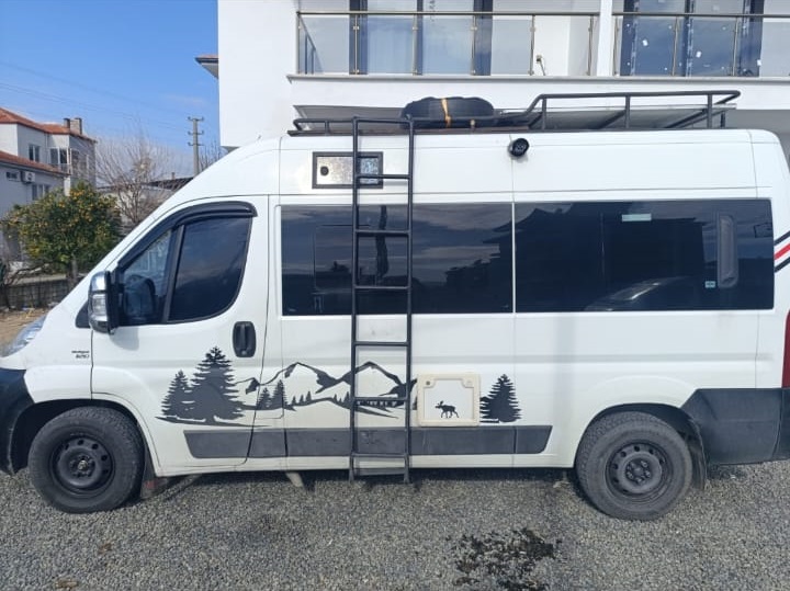 GÜLÜM 2 KİŞİLİK KARAVAN